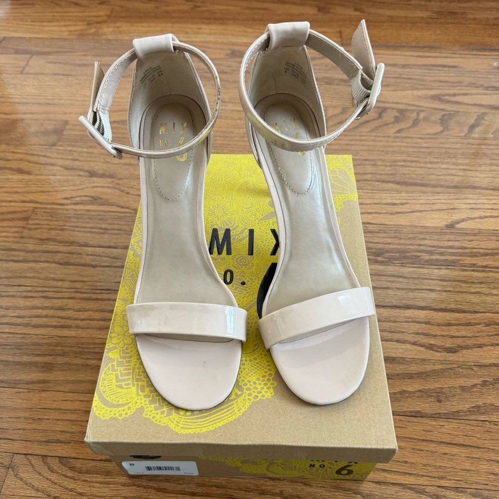 Mix No. 6 Lole heels